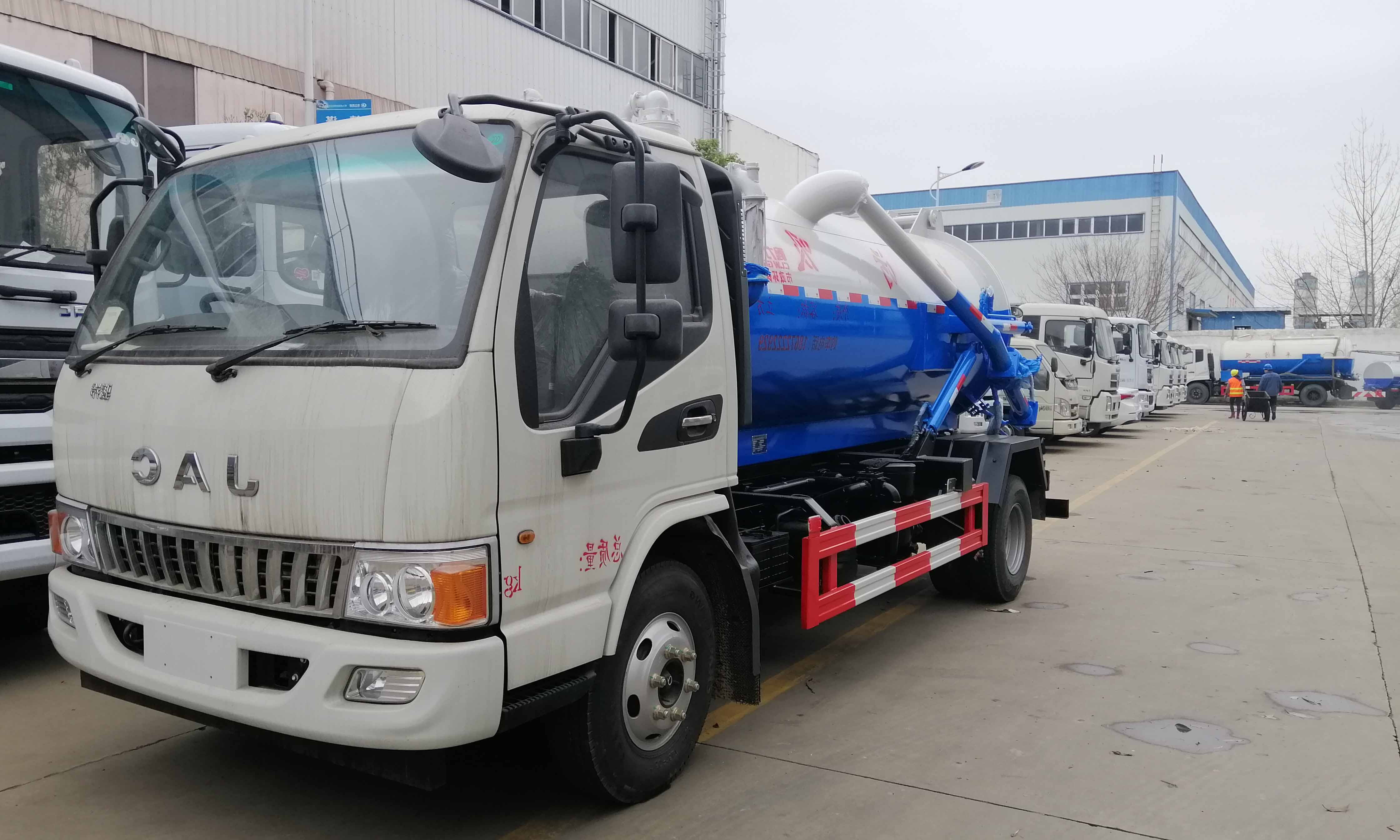 國五江淮吸污車