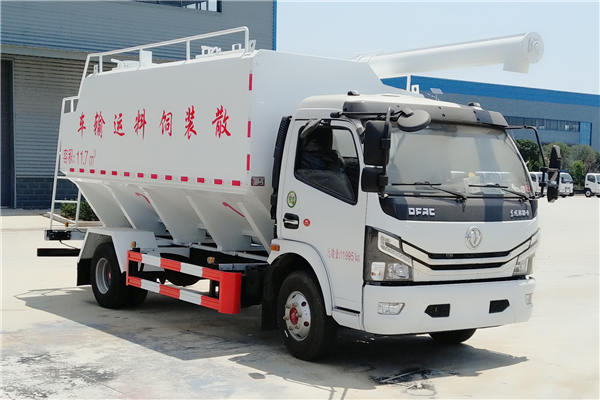 東風(fēng)大多利卡散裝飼料運(yùn)輸車