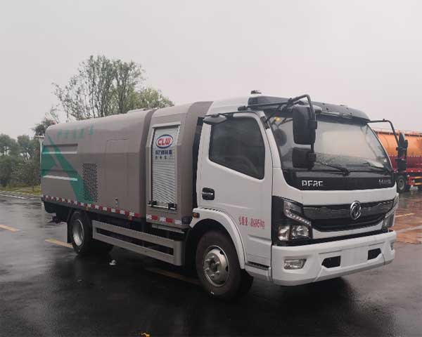 程力牌CL5090GQXBEV型純電動(dòng)護(hù)欄清洗車(chē)